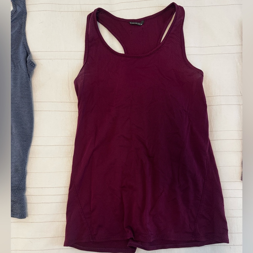 oiselle Flyout Racerback Tank - Picture 3 of 7